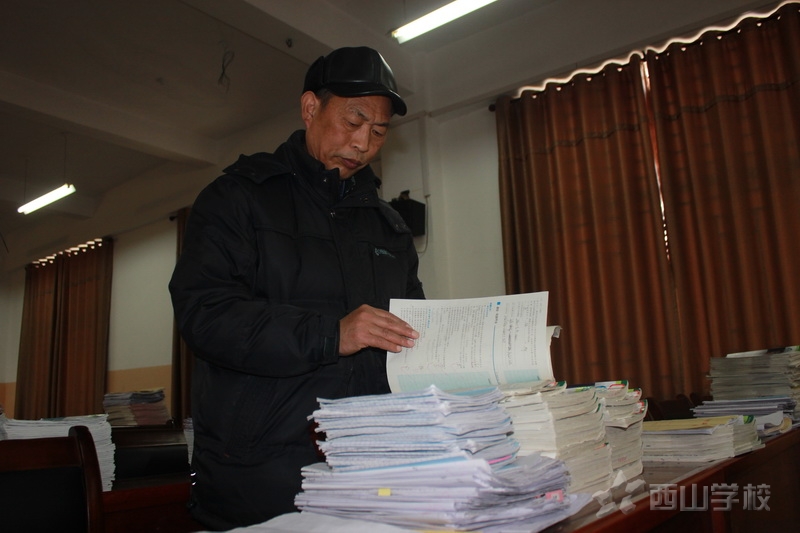 高中部认真开展期末教学常规大检查