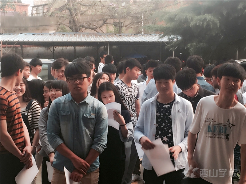 【视频】江西省西山学校组织高三年段2015届毕业生高考体检