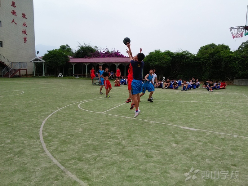 西山职业技术学校五一技能周举办三人制篮球比赛