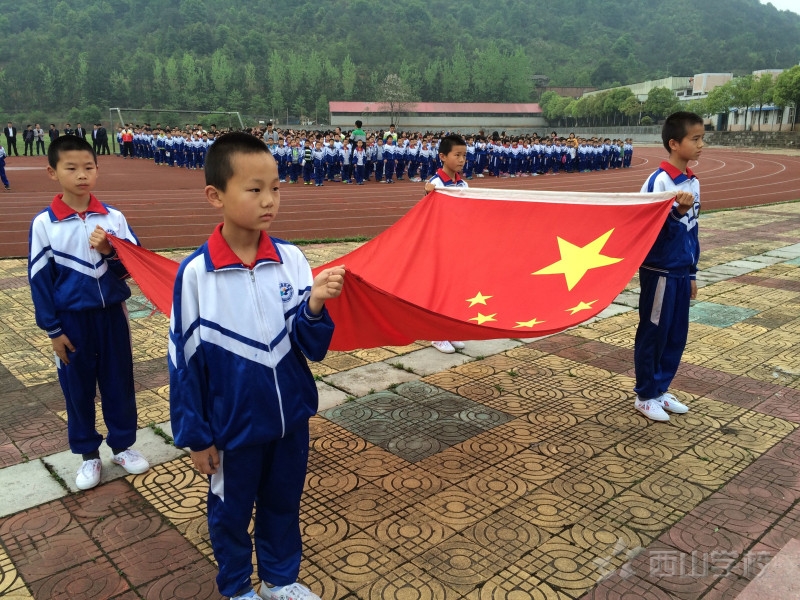 让我们共建文明校园