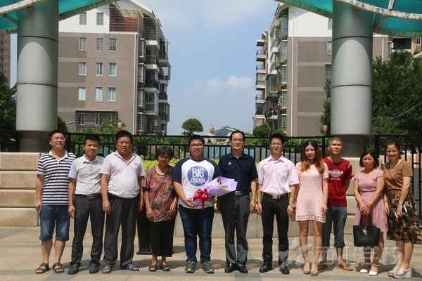 贺西山学校俞李金海考入清华大学,获母校10元奖学金