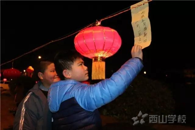 过完十五年才圆 龙腾狮跃闹元宵