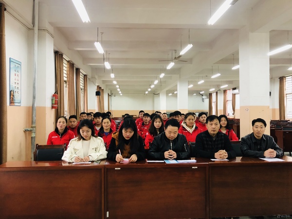 关爱学生,以德从教——江西省西山学校初中部举行“五分钟德育教育”演讲比赛