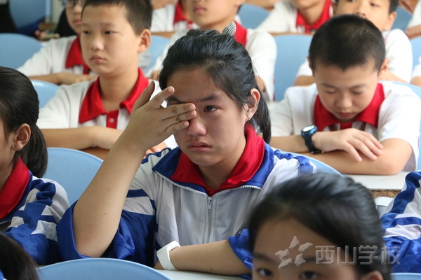 心存感恩,励志成才——福建西山学校小学部开展感恩励志讲座