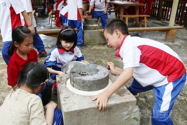 拥抱自然,体验生活——福建西山学校小学部开展研学旅行活动
