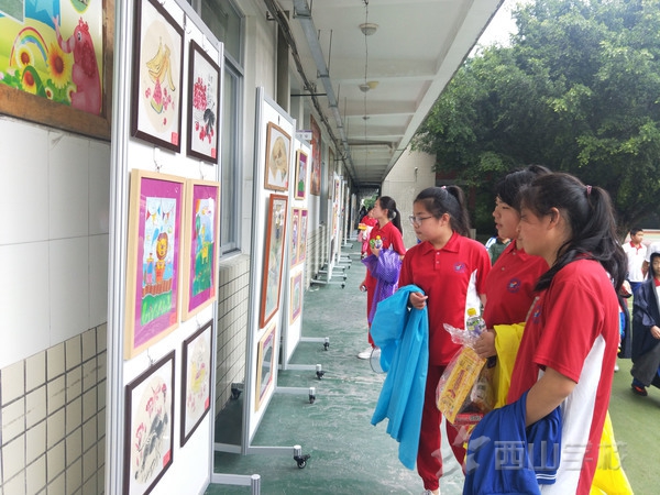 西山彬雅少年展风采——福建西山学校小学部举行庆六一师生书画作品展