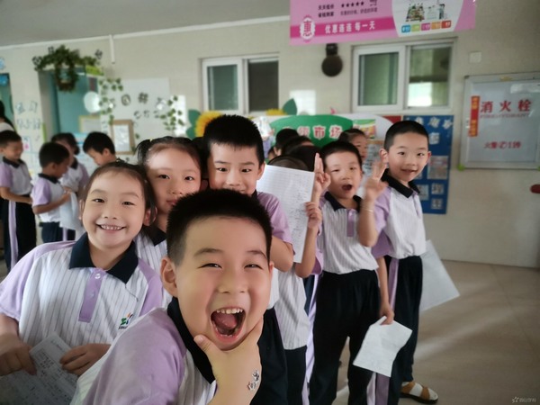 为孩子们健康“护航”--福清西山学校幼儿园快乐二班
